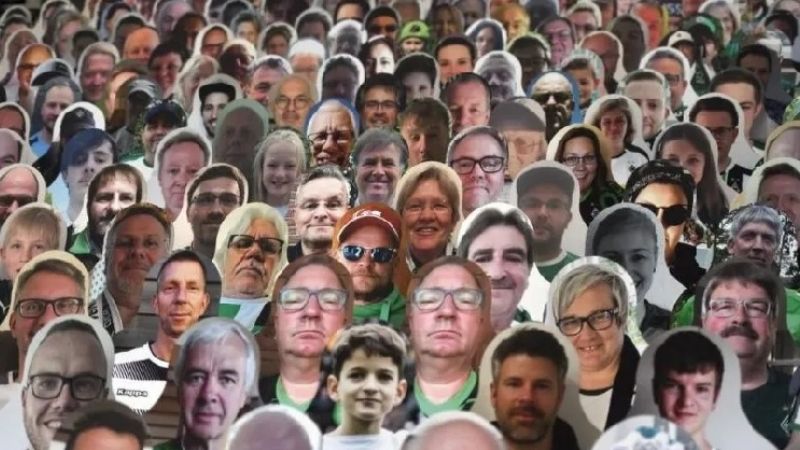 Alemanes pagan 19 euros por sus pancartas en los estadios