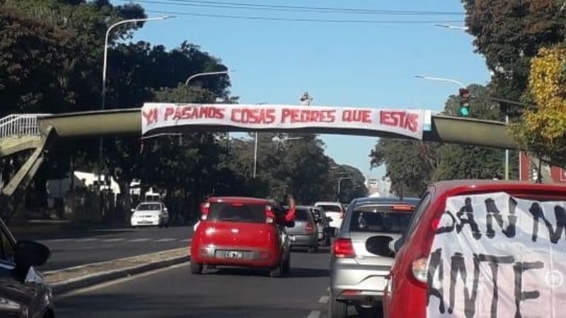 Pueblada "ciruja" reclamando el ascenso de San Martín