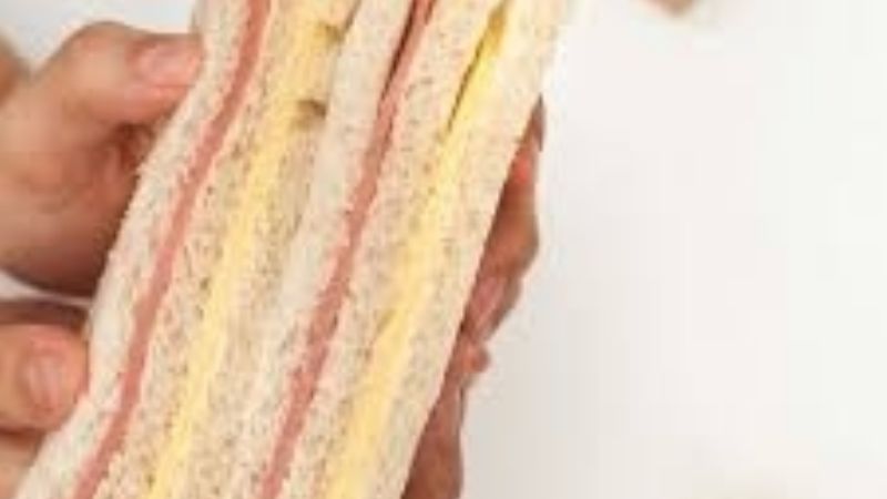 Le llevó a un preso ansiolíticos ocultos en un sandwich