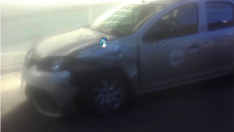 Remisero chocó contra una camioneta en el centro