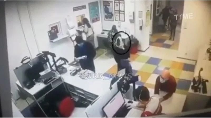 Se sacó la bombacha y la usó de “tapabocas”