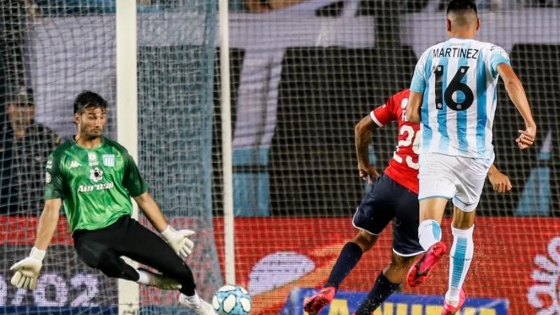 "Queremos que Javier García siga en Racing"