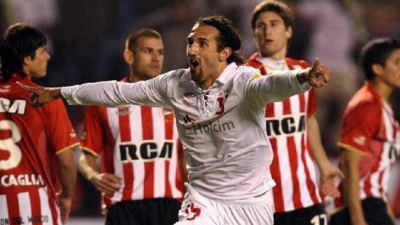 Estudiantes podría ganar la Recopa que perdió en 2010