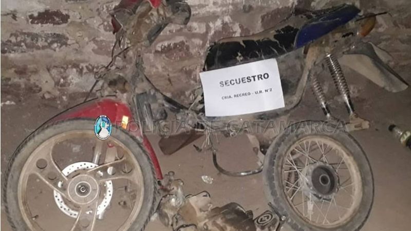 Robaron una moto y a las horas la encontraron totalmente desarmada