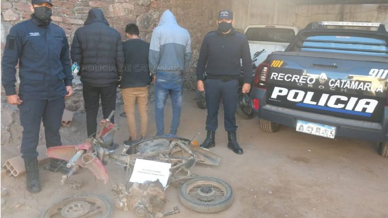 Robaron una moto y a las horas la encontraron totalmente desarmada