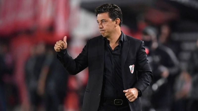 Subasta solidaria con el sacó “campeón” de Gallardo