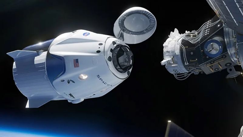 La nave de SpaceX se acopló a la Estación Espacial Internacional
