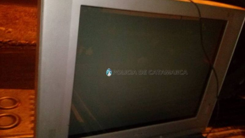 En una persecución, detienen a los ladrones de un televisor