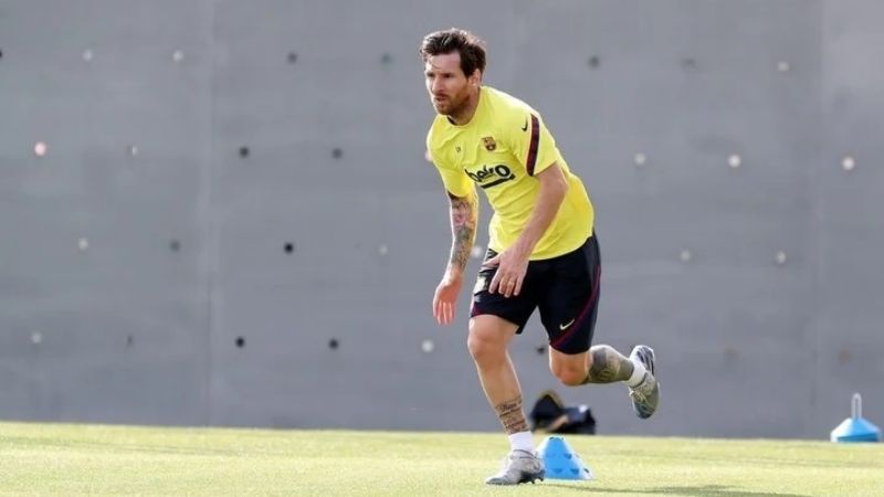 Messi volvió a entrenar con el Barcelona