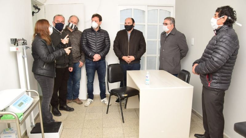 Gustavo recorrió obras junto con el gobernador