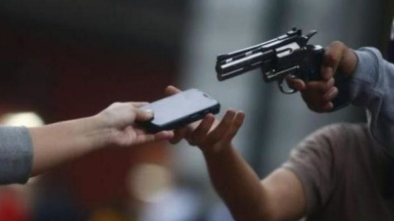 Mujer sufrió un traumático robo en Las Mil