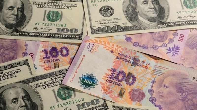 Dólares y plazos fijos: cambios claves que rigen a partir de este lunes