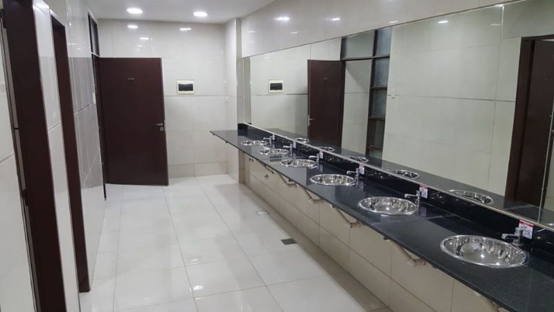 Trabajos de refacción y remodelación de baños de la Terminal