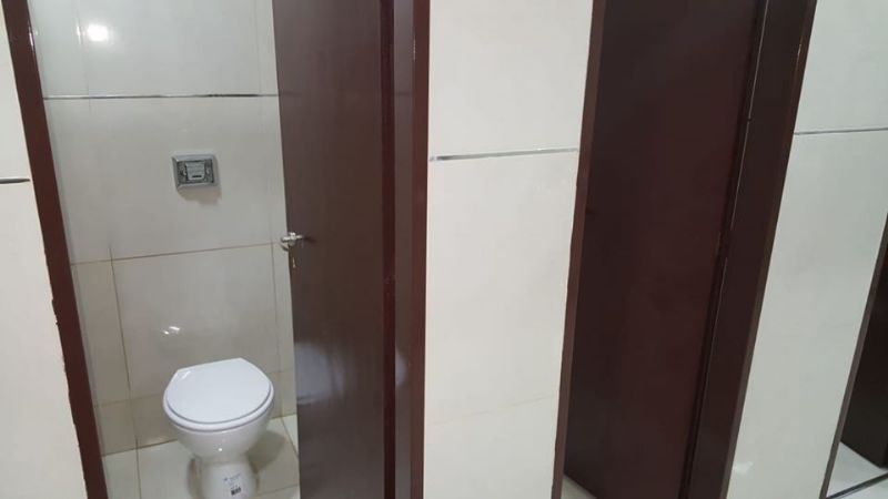 Trabajos de refacción y remodelación de baños de la Terminal