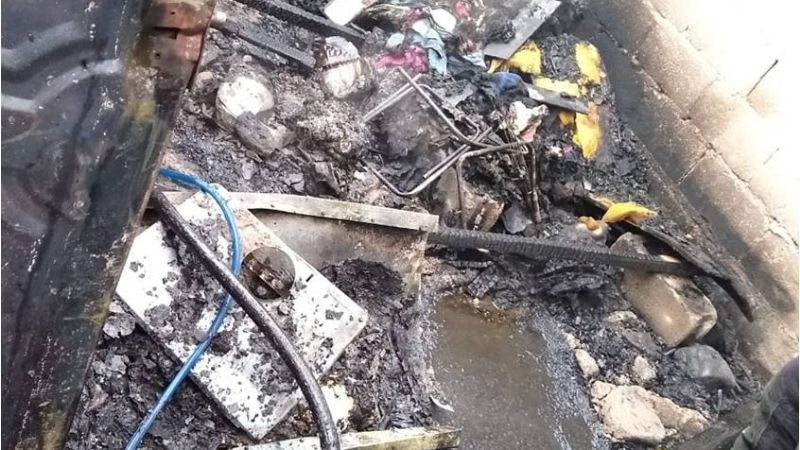 Un incendio consumió una precaria vivienda