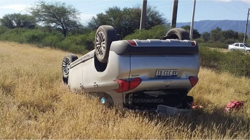 Volcó un auto en Valle Viejo