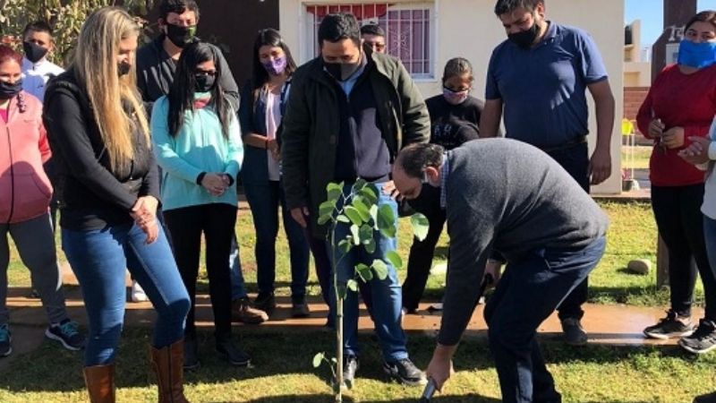 Saadi recorrió Valle Chico y  supervisó tareas municipales