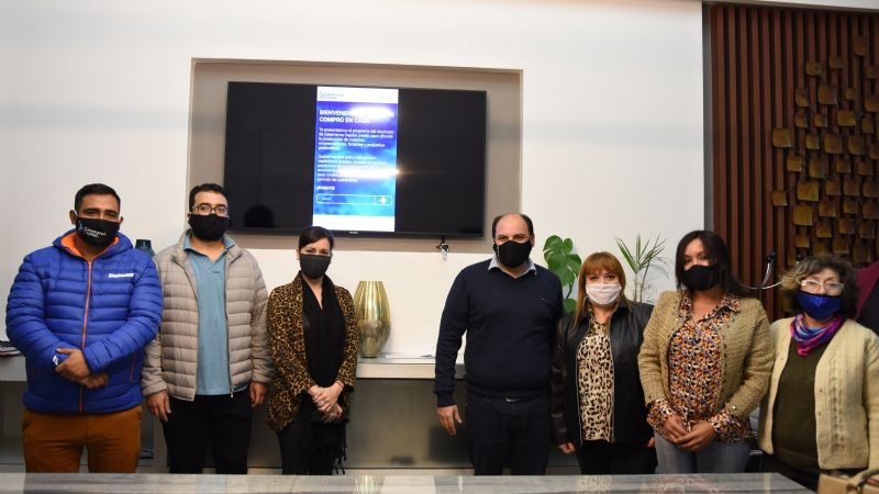 Capital lanzó el portal web para la economía social