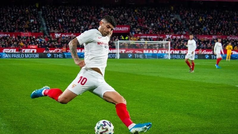 Sevilla-Betis reanudan hoy la Liga Española