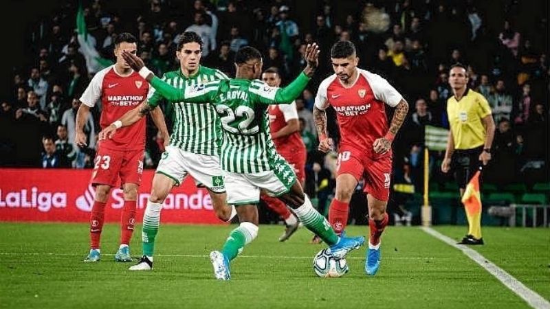 Sevilla-Betis reanudan hoy la Liga Española