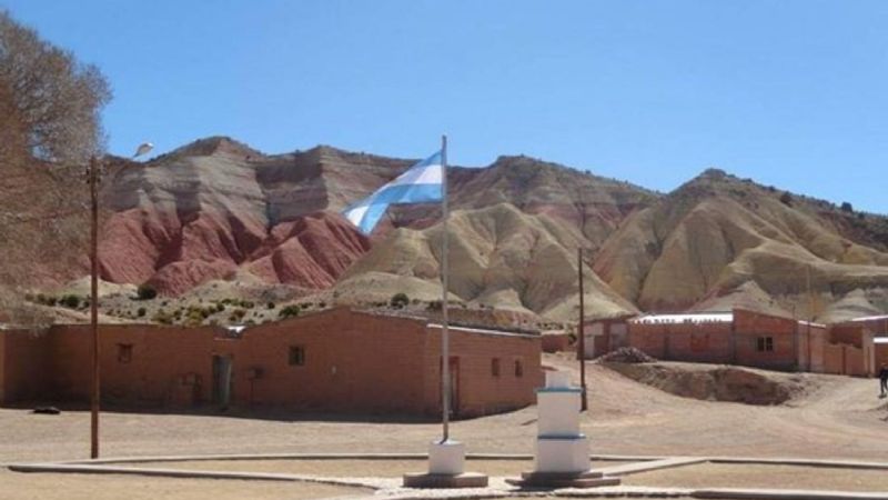 Condenan a 35 años de prisión a docente jujeño por abusar de tres alumnos