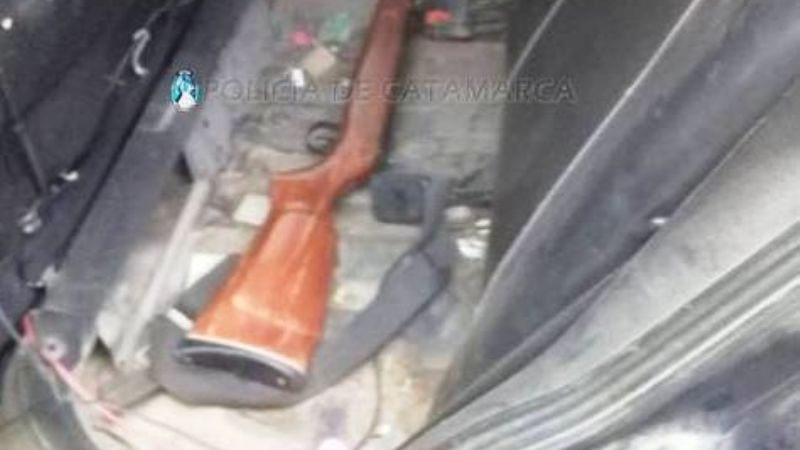 Joven visitó a su ex novia para amenazarla de muerte con un rifle