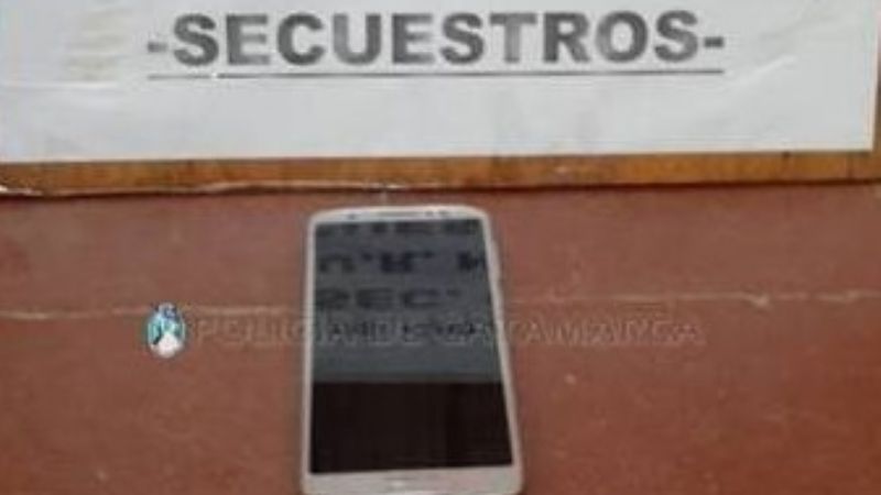 Un hombre, una mujer y un menor detenidos por vender un celular robado