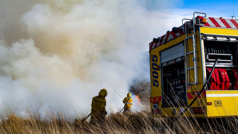 Se espera contener la totalidad del incendio en el cerro Ancasti