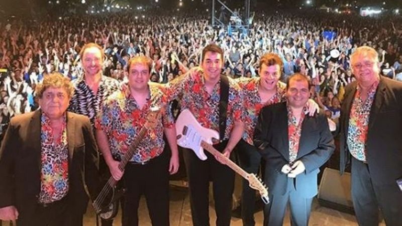 Los Palmeras llegaron a la tapa de la prestigiosa revista Billboard