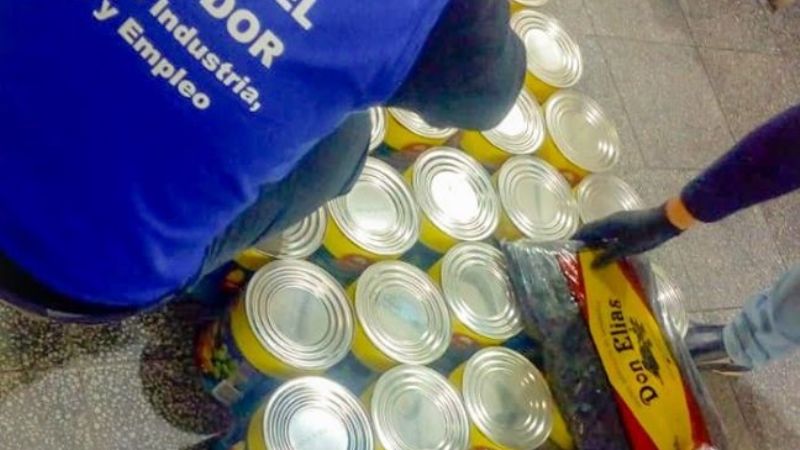 Clausura y decomiso de mercadería en un supermercado de la Capital