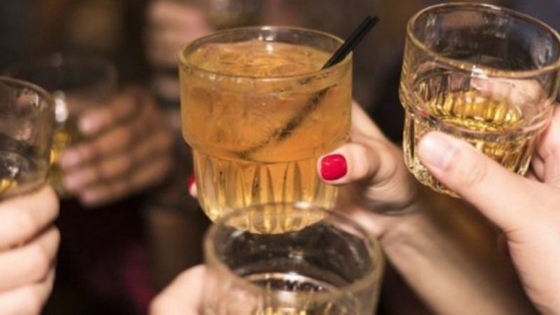 Se triplicó la cantidad de gente que toma alcohol todos los días en la cuarentena