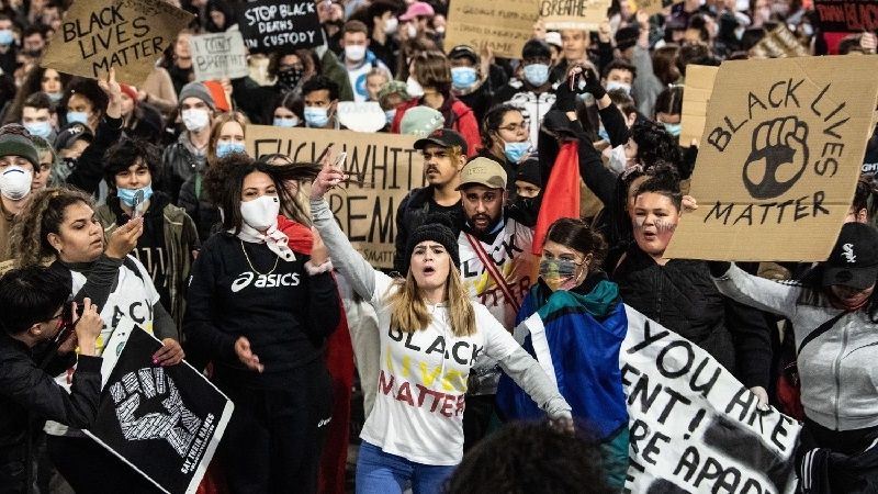 Protestas por el crimen de Floyd fuera de Estados Unidos