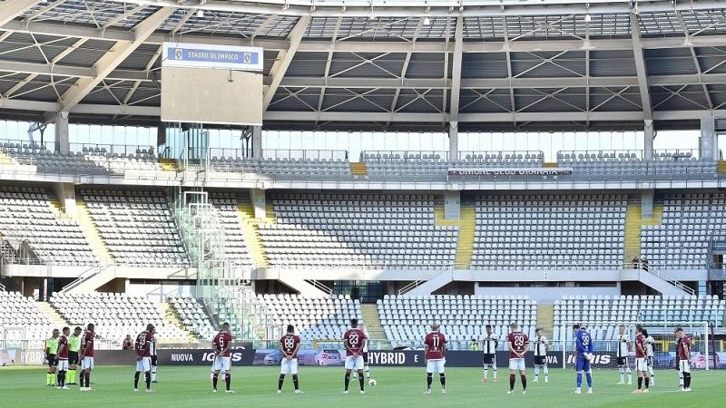 Con homenaje a víctimas del Covid-19 volvió la Serie A italiana
