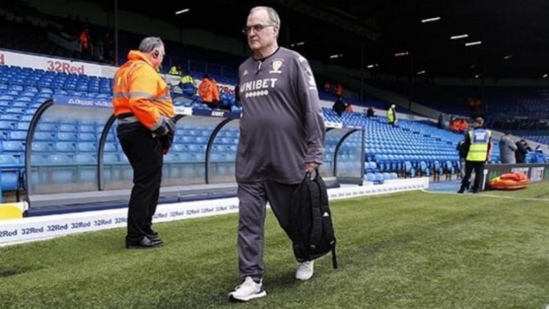 El Leeds de Bielsa perdió, pero conserva la cima
