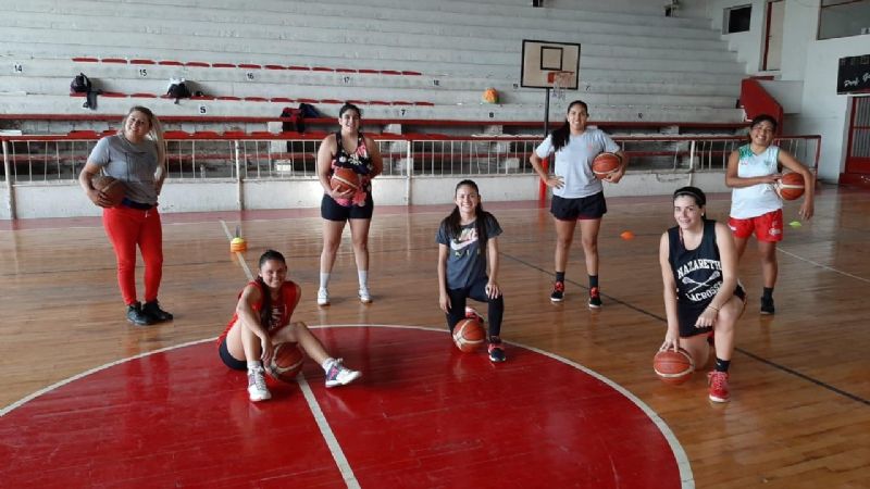 Con el protocolo del COE, Red Star volvió a entrenar