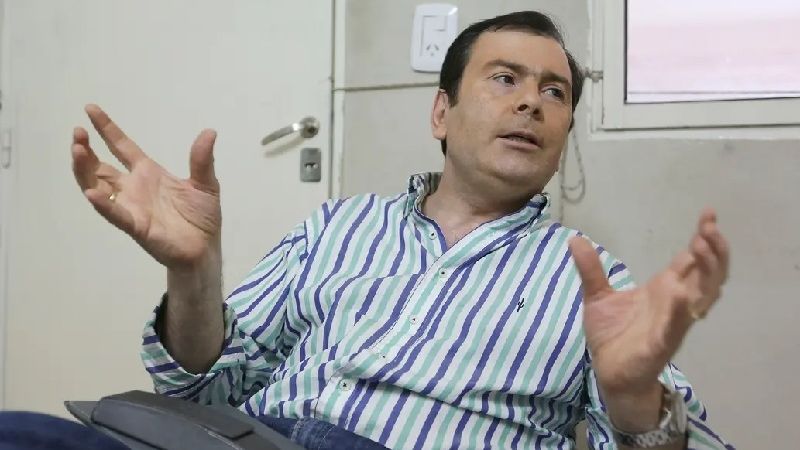 El gobernador de Santiago se accidentó y está internado