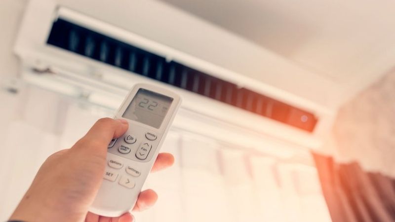 El aire acondicionado concentra hasta un tercio del consumo eléctrico en verano