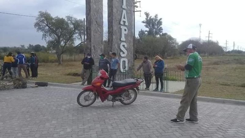 El pueblo de Tapso se levantó contra el ingreso de foráneos
