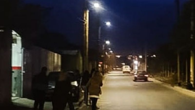 Los vecinos del barrio CGT, con flamante iluminación