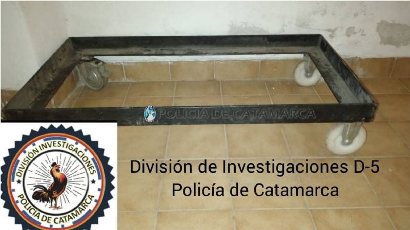 Encuentran en una vivienda, la base de un carro robado