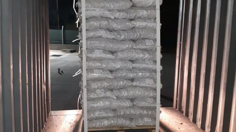 Nueces de Andalhuala, Santa María, a Italia