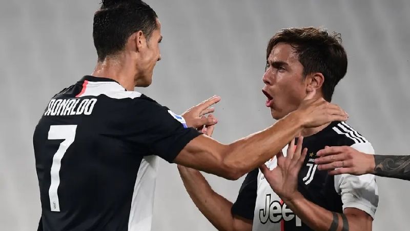 Dybala e Higuaín marcaron en goleada de la "Juve"