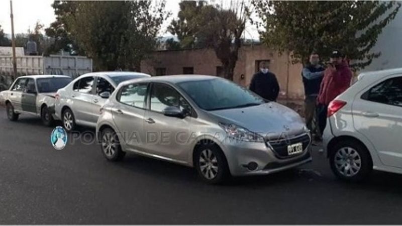 Choque en cadena entre cinco vehículos