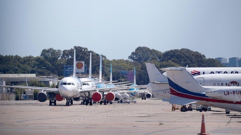 El Gobierno analiza permitir vuelos cortos para las vacaciones de invierno