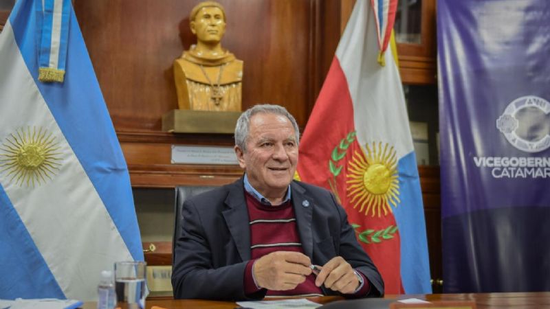 Dusso, junto a Wado De Pedro y vicegobernadores