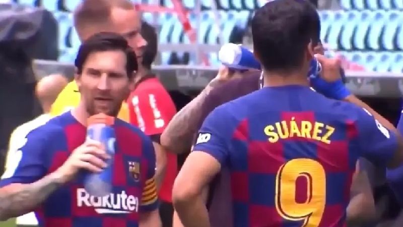 Barcelona por los 700 de Messi y no perder el tren