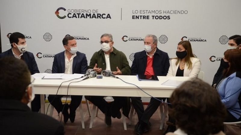 Jalil lanzó el nuevo programa de créditos para viviendas