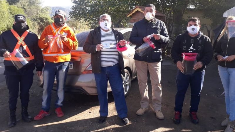 Sindicato plástico donó máscaras a personal de salud y seguridad