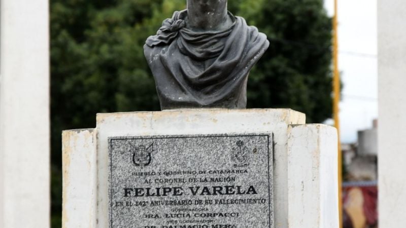 Autoridades municipales homenajearon a Felipe Varela