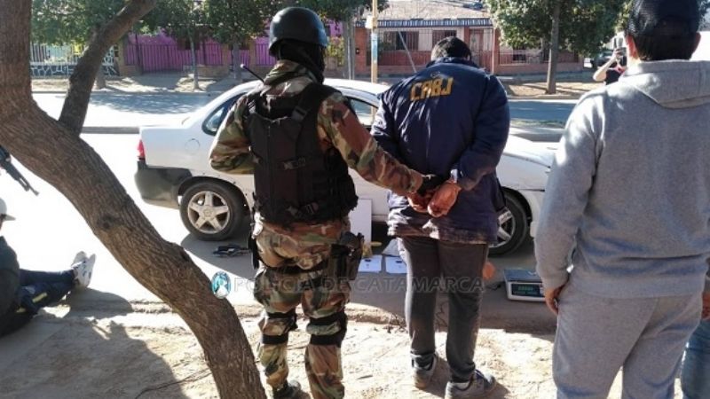 Fueron detenidos cuando hacían delivery de marihuana